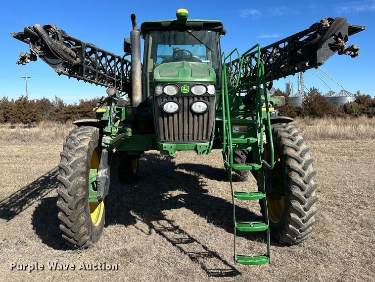 image for item OA9564 2009 John Deere 4730 sprayer