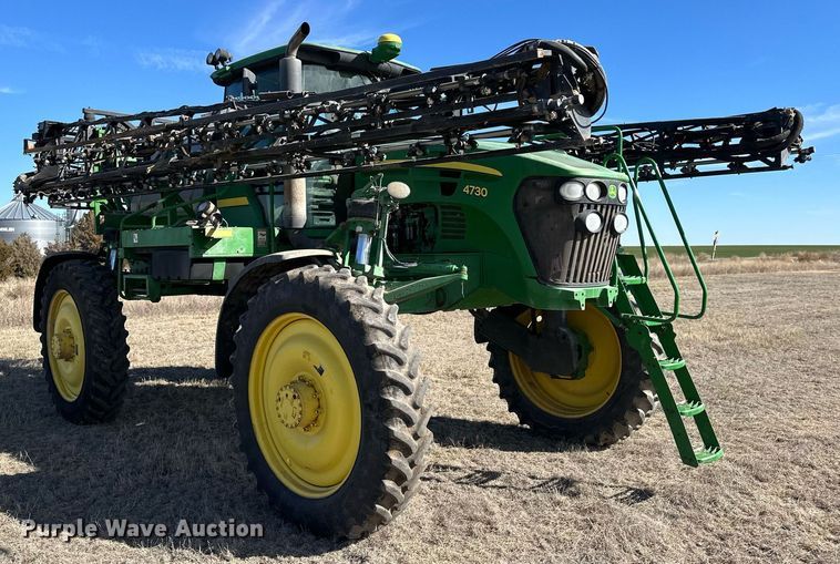 image for item OA9564 2009 John Deere 4730 sprayer