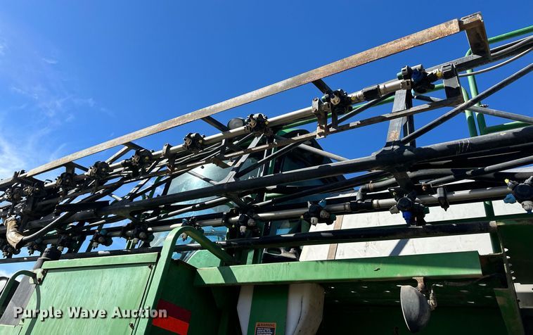 image for item OA9564 2009 John Deere 4730 sprayer