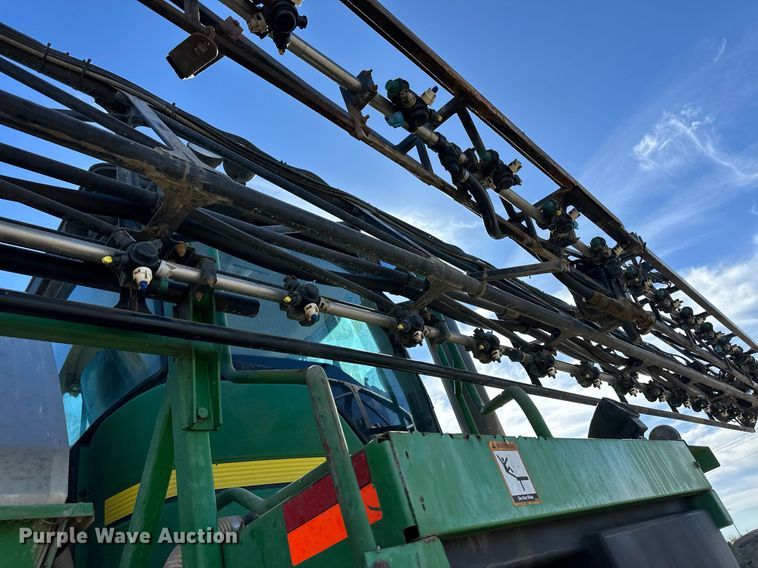 image for item OA9564 2009 John Deere 4730 sprayer