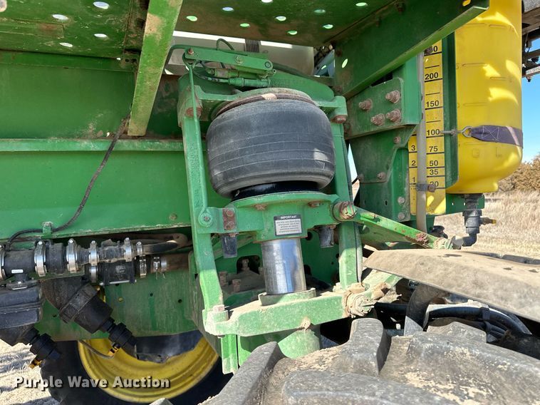 image for item OA9564 2009 John Deere 4730 sprayer