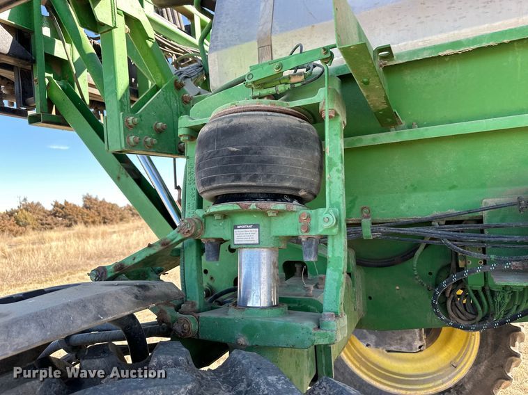 image for item OA9564 2009 John Deere 4730 sprayer