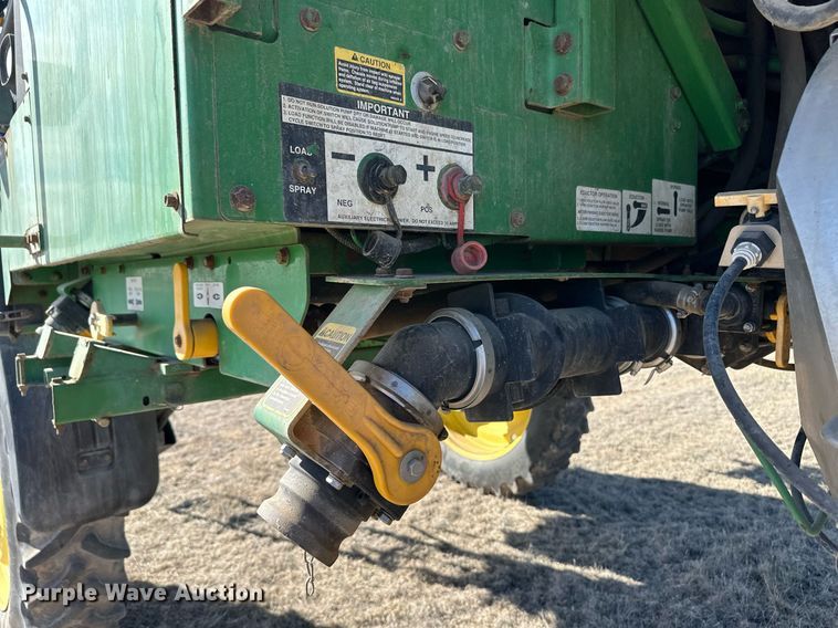 image for item OA9564 2009 John Deere 4730 sprayer