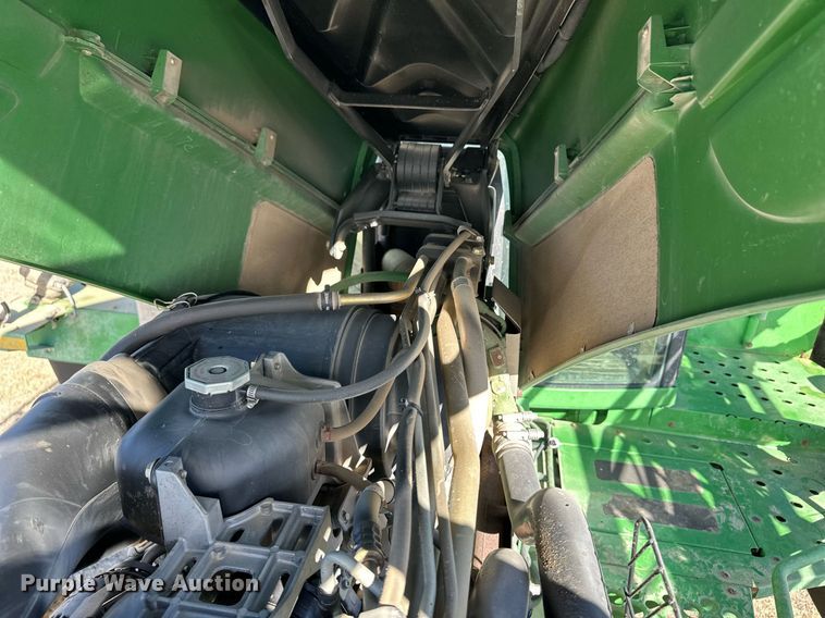 image for item OA9564 2009 John Deere 4730 sprayer