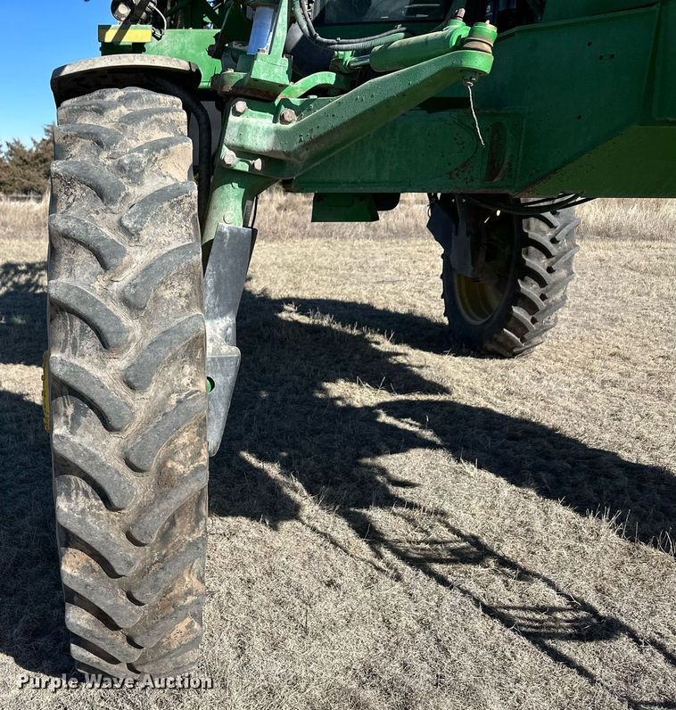 image for item OA9564 2009 John Deere 4730 sprayer