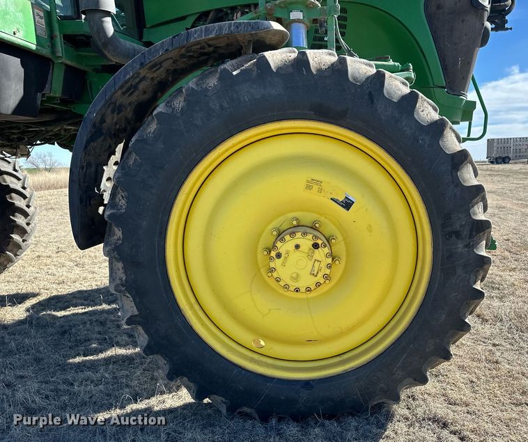 image for item OA9564 2009 John Deere 4730 sprayer