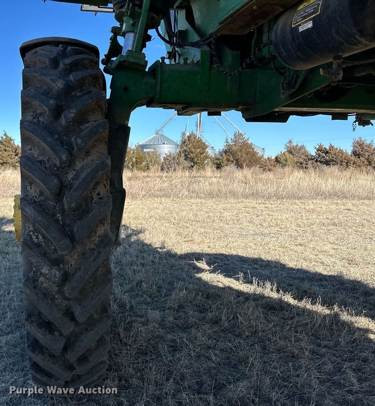 image for item OA9564 2009 John Deere 4730 sprayer