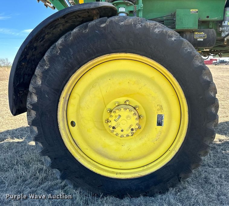 image for item OA9564 2009 John Deere 4730 sprayer