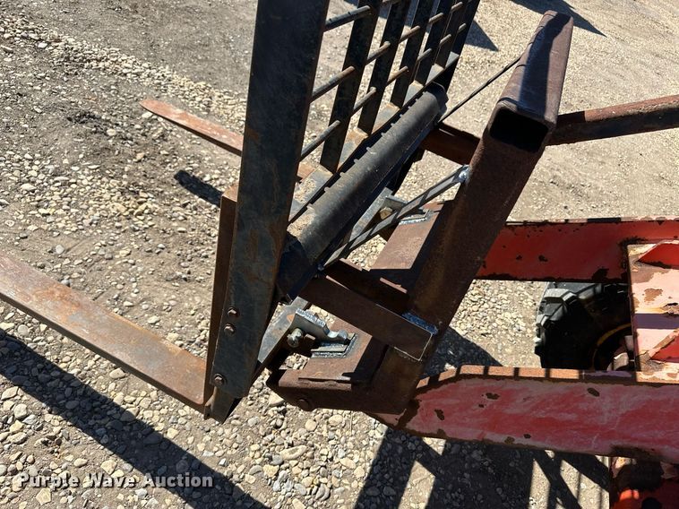 image for item OA9573 Willmar Wrangler wheel loader