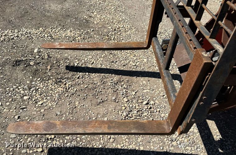 image for item OA9573 Willmar Wrangler wheel loader