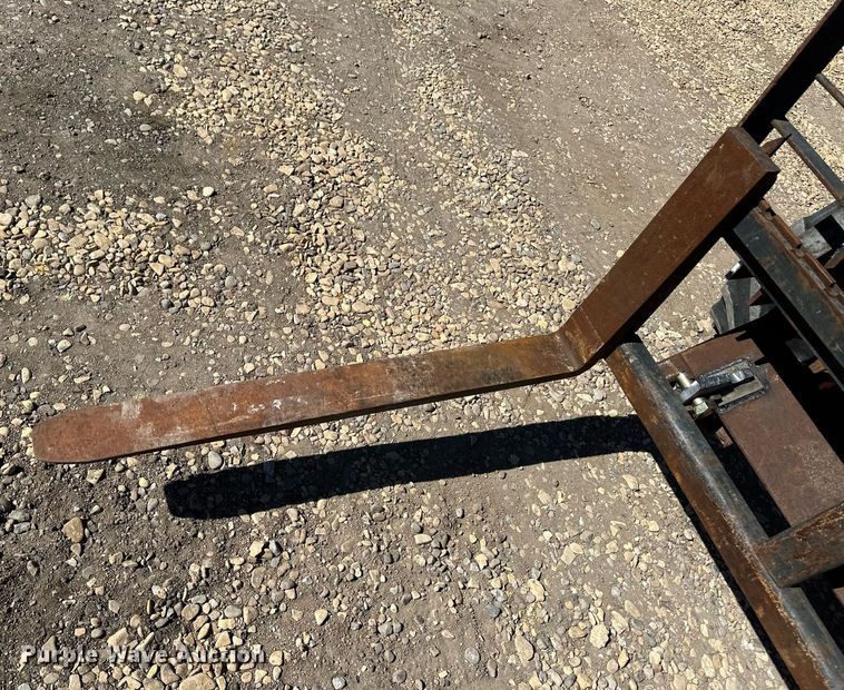 image for item OA9573 Willmar Wrangler wheel loader