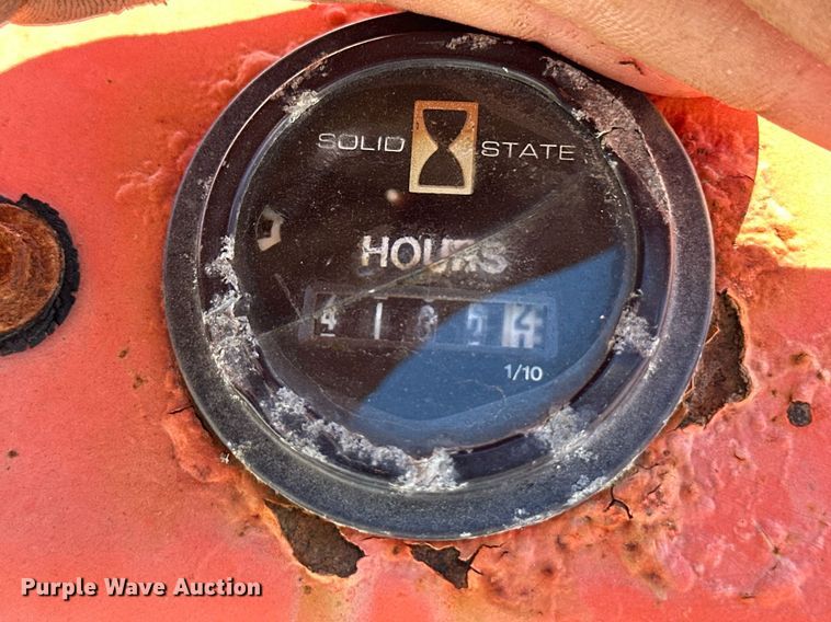 image for item OA9573 Willmar Wrangler wheel loader