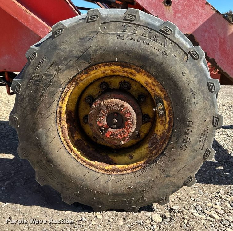 image for item OA9573 Willmar Wrangler wheel loader