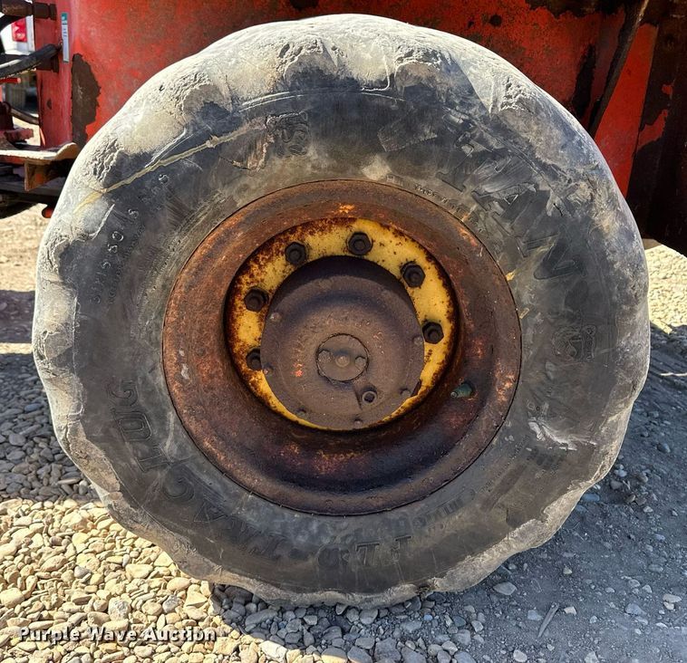 image for item OA9573 Willmar Wrangler wheel loader