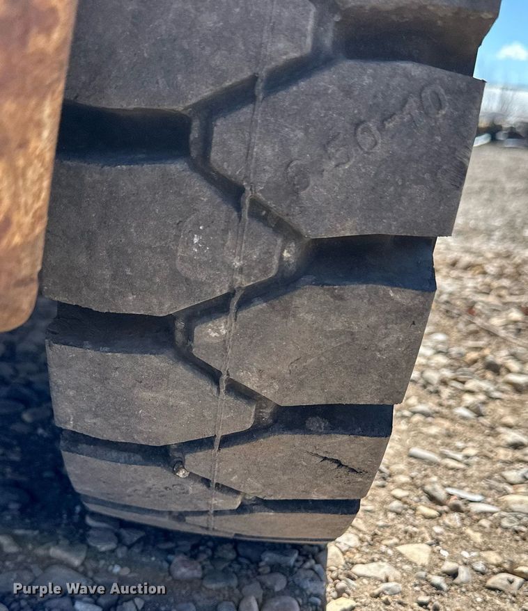 image for item OA9574 Toyota 8FGU30 forklift