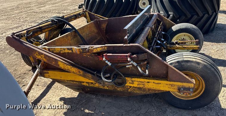 image for item OA9578 Soil Mover 225-RF scraper