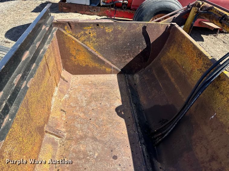 image for item OA9578 Soil Mover 225-RF scraper