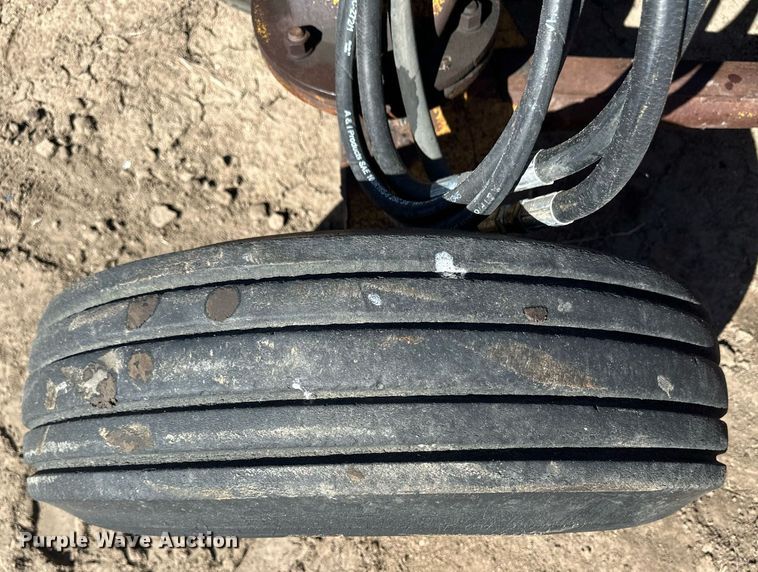 image for item OA9578 Soil Mover 225-RF scraper