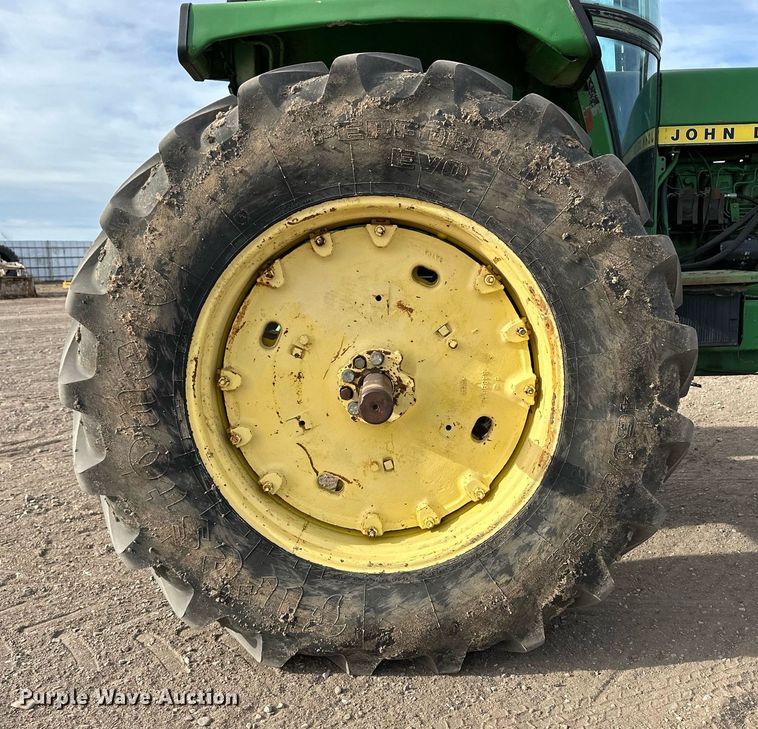 image for item OA9586 1974 John Deere 4430 tractor