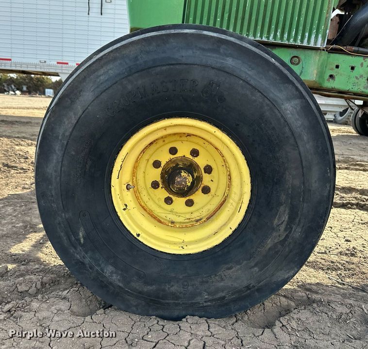 image for item OA9590 1979 John Deere 4640 tractor