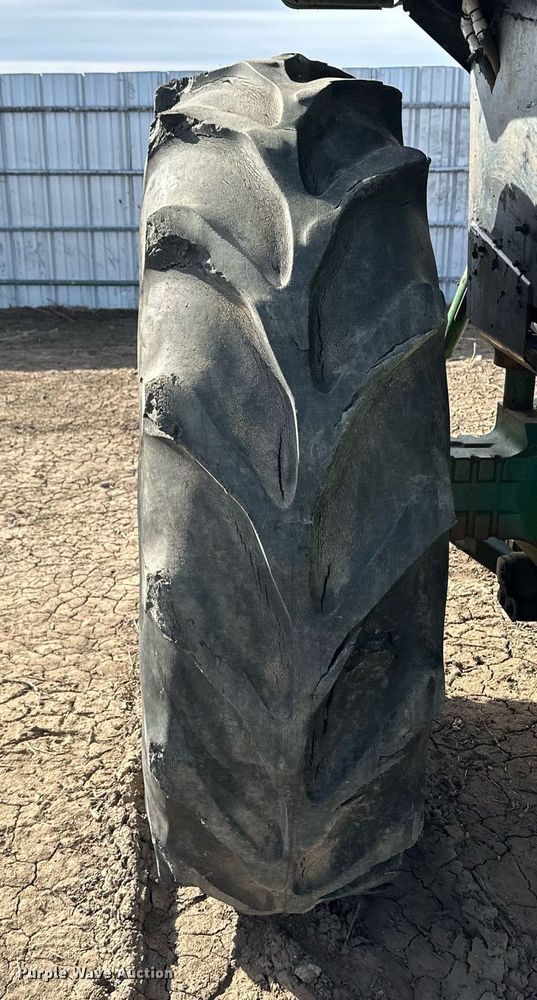 image for item OA9590 1979 John Deere 4640 tractor