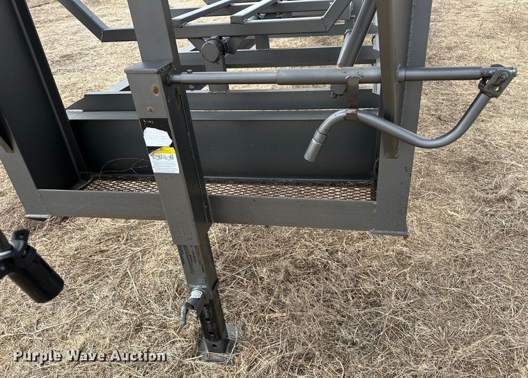 image for item OA9622 Kodiak hay bale trailer