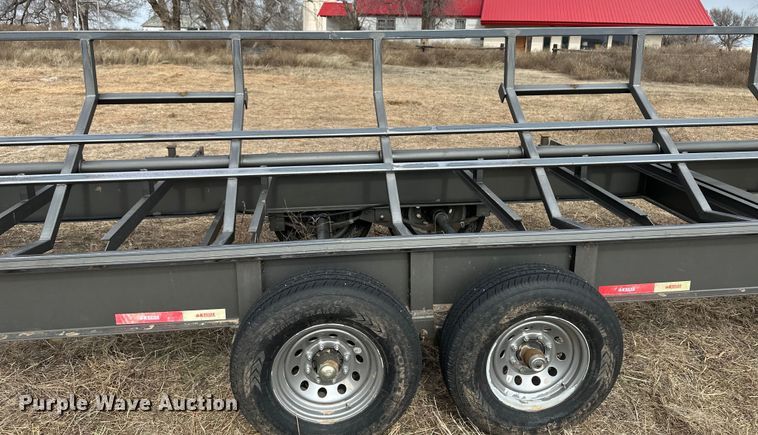 image for item OA9622 Kodiak hay bale trailer