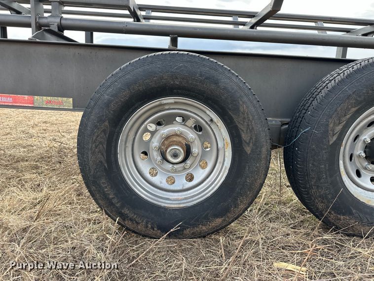 image for item OA9622 Kodiak hay bale trailer