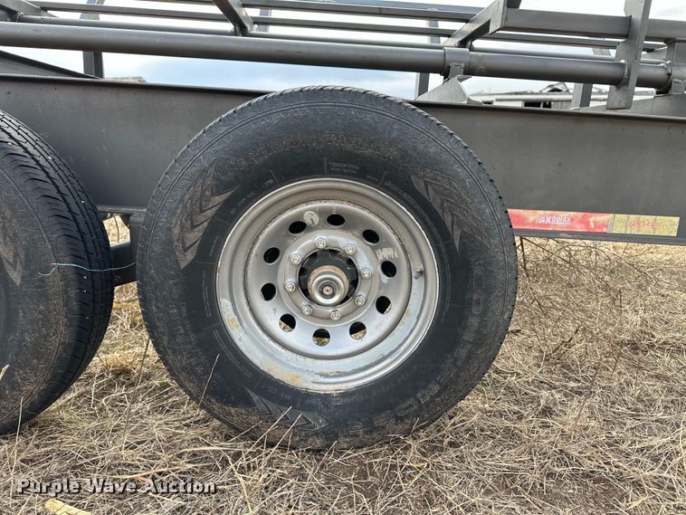 image for item OA9622 Kodiak hay bale trailer