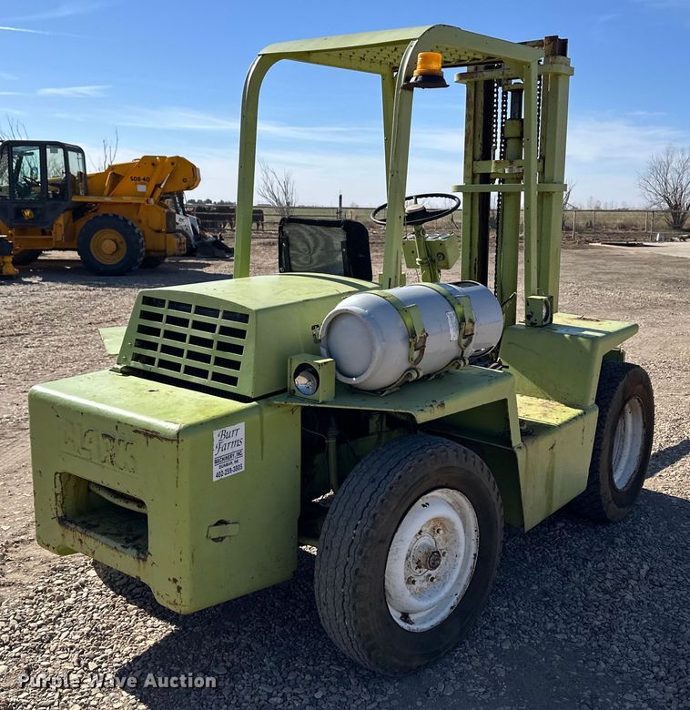 image for item OA9628 Clark IT40B forklift