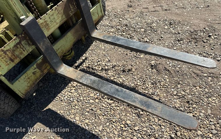 image for item OA9628 Clark IT40B forklift