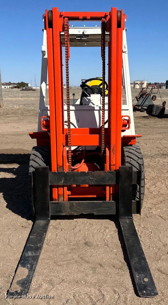 image for item OA9632 Nissan forklift