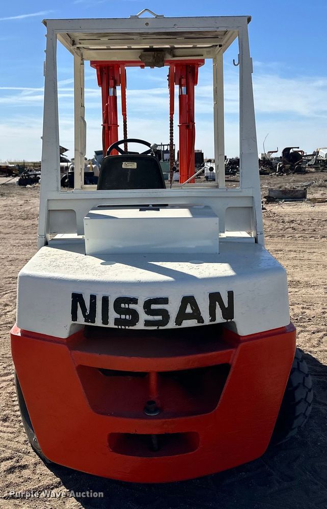 image for item OA9632 Nissan forklift