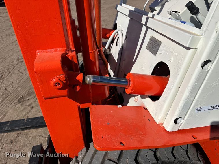 image for item OA9632 Nissan forklift