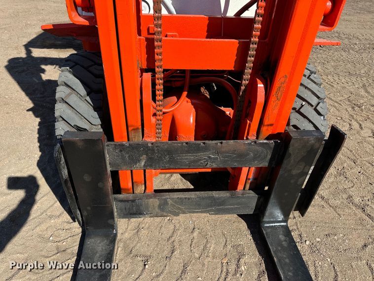 image for item OA9632 Nissan forklift