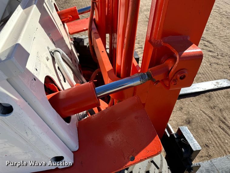 image for item OA9632 Nissan forklift