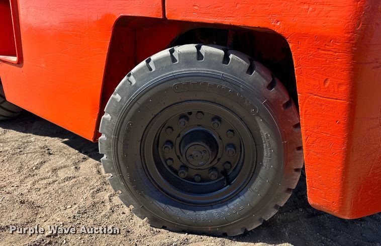 image for item OA9632 Nissan forklift