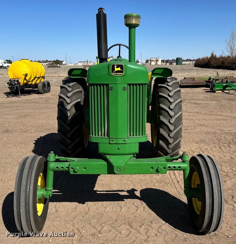 image for item OA9633 1959 John Deere 730 tractor
