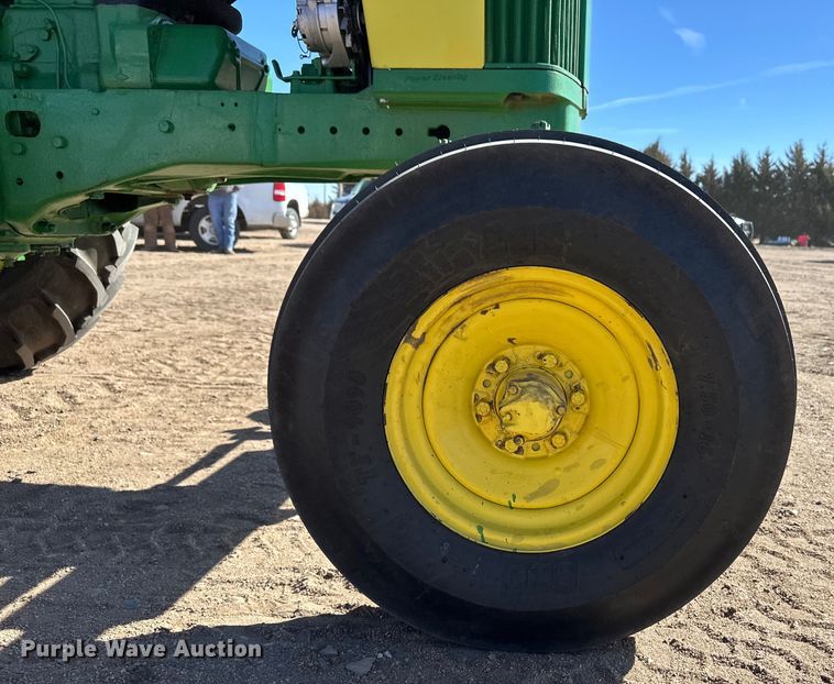 image for item OA9633 1959 John Deere 730 tractor