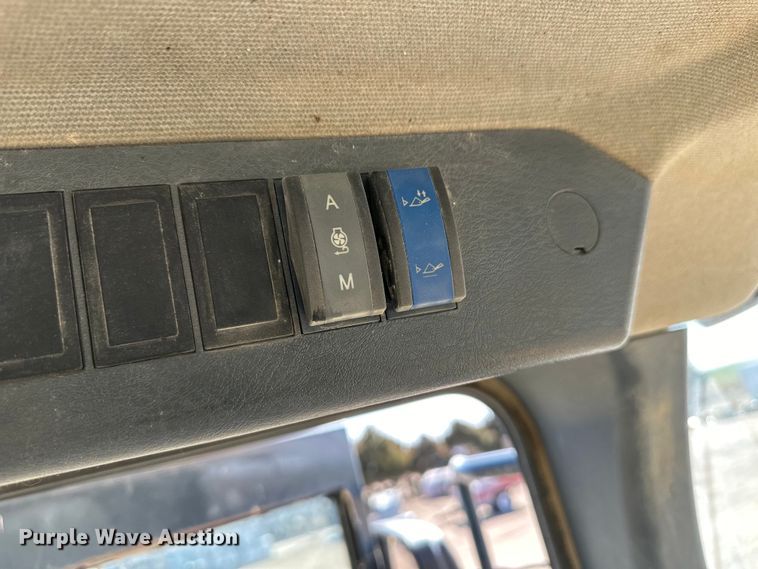 image for item OA9634 2012 Hyundai HL760-9 wheel loader