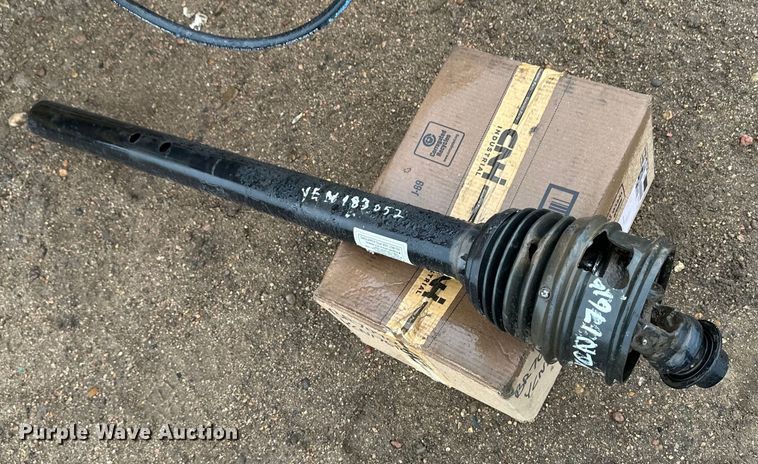 image for item OA9652 2013 New Holland BR7090 Specialty Crop round baler