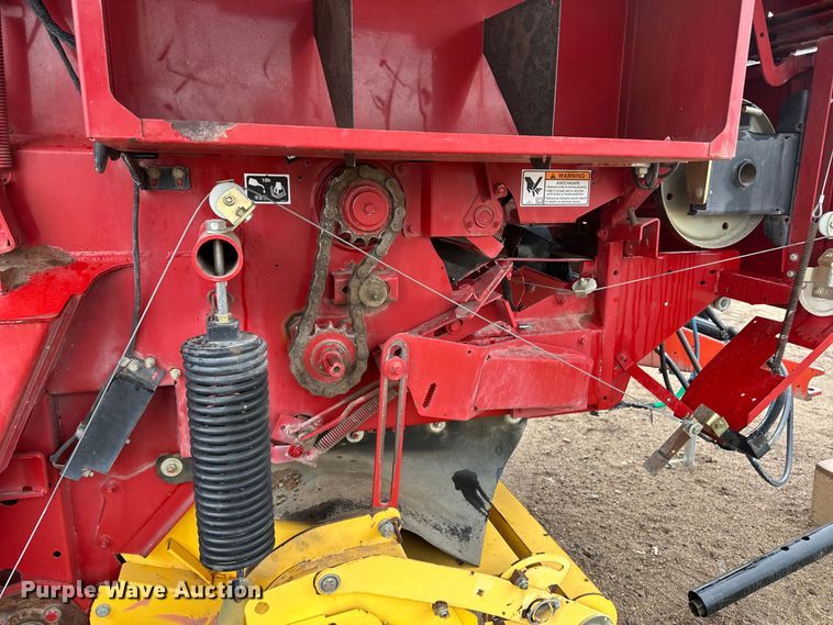 image for item OA9652 2013 New Holland BR7090 Specialty Crop round baler