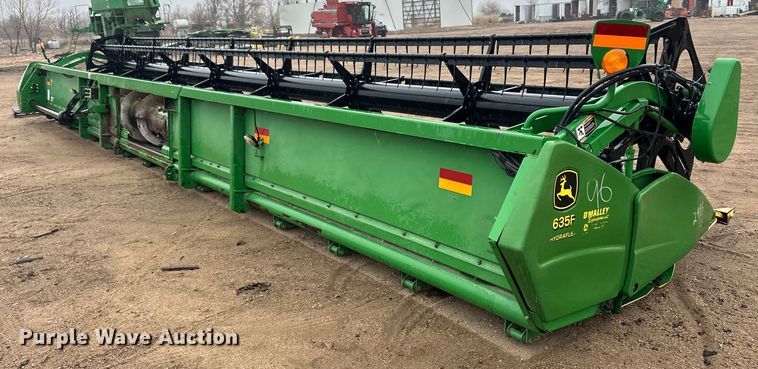 image for item OA9653 2005 John Deere 635F Hydraflex flex head