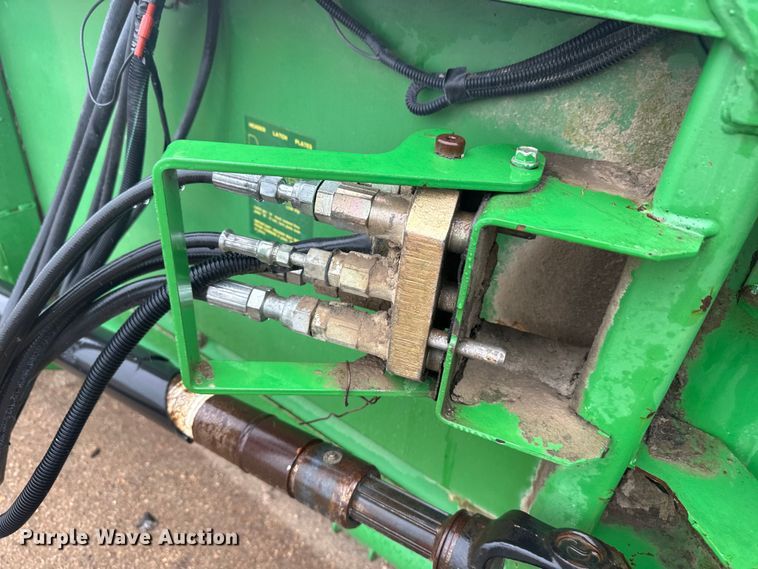 image for item OA9653 2005 John Deere 635F Hydraflex flex head