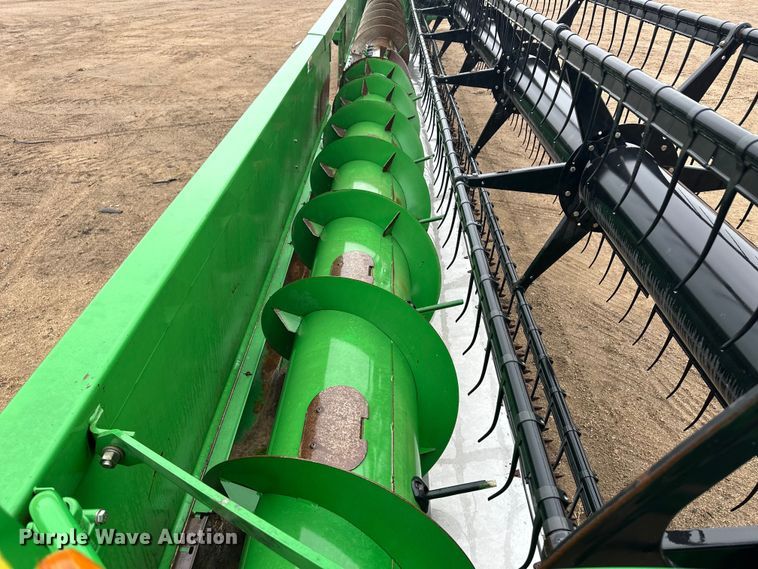 image for item OA9653 2005 John Deere 635F Hydraflex flex head