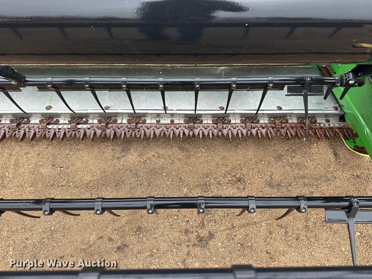 image for item OA9653 2005 John Deere 635F Hydraflex flex head