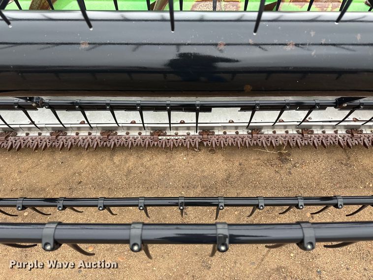 image for item OA9653 2005 John Deere 635F Hydraflex flex head