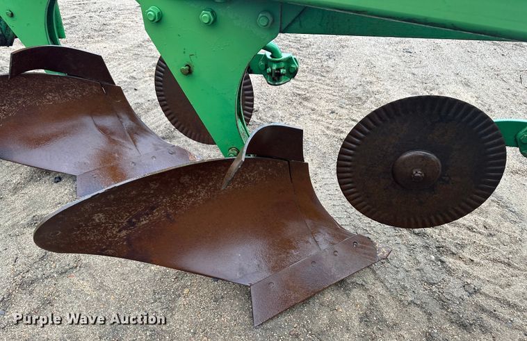 image for item OA9654 John Deere five bottom plow