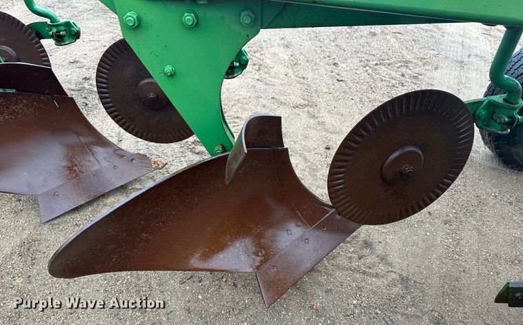 image for item OA9654 John Deere five bottom plow
