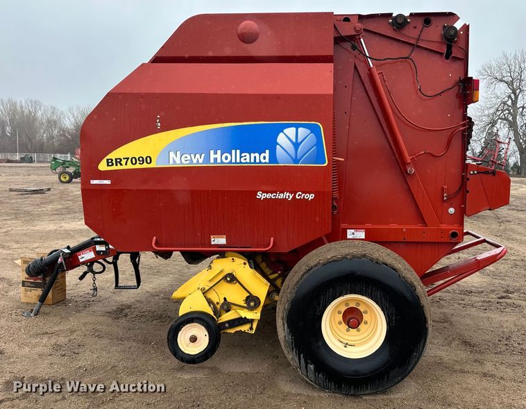 image for item OA9655 2012 New Holland BR7090 Specialty Crop round baler